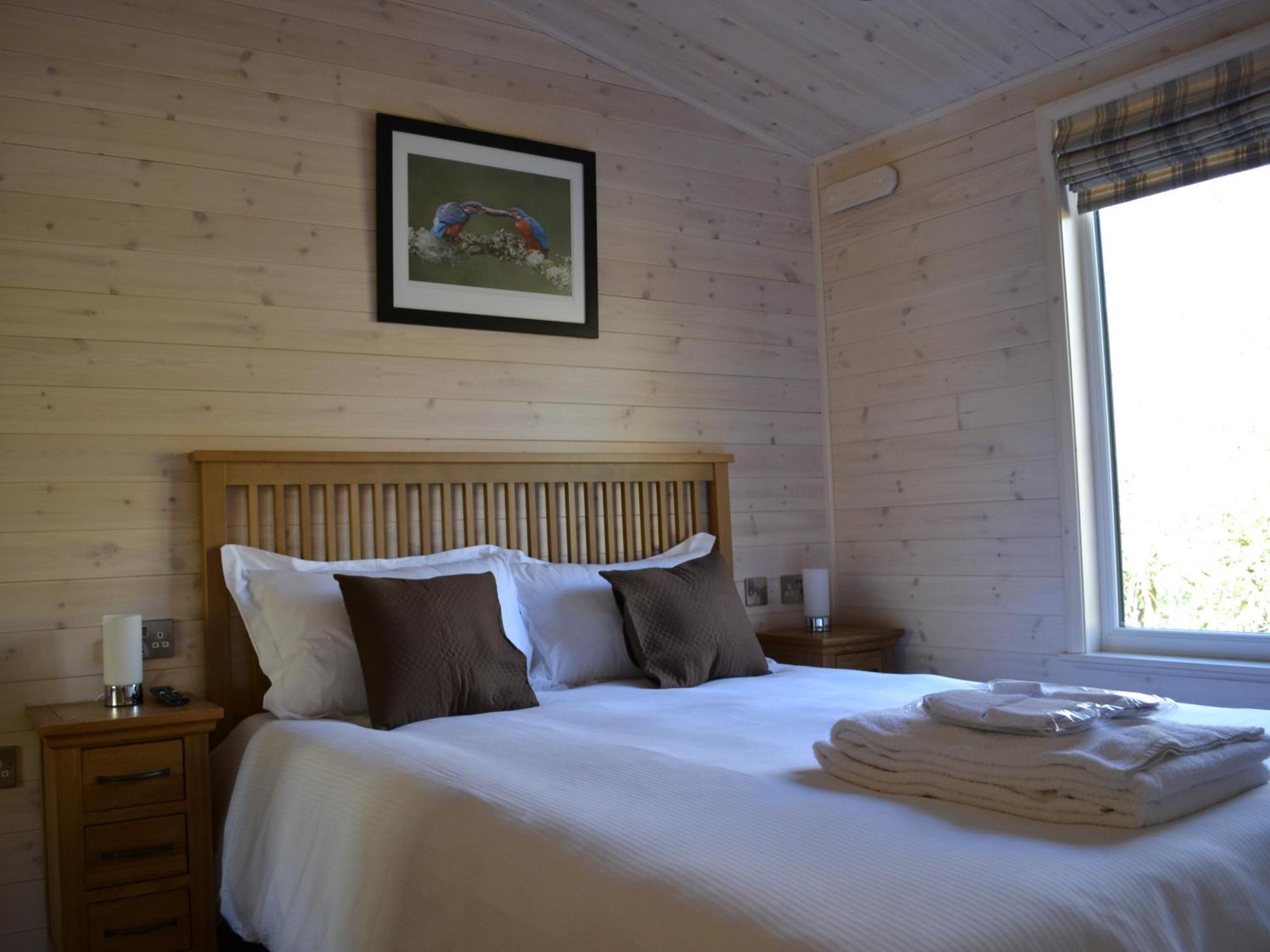 The Chiltern Lodges At Upper Farm Henton Chinnor Room photo