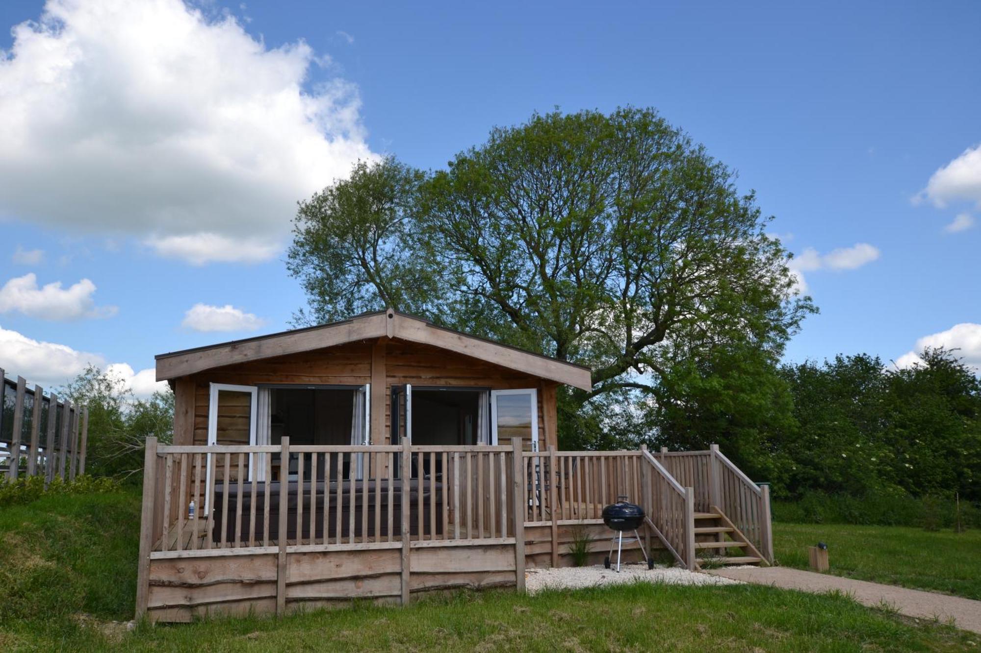 The Chiltern Lodges At Upper Farm Henton Chinnor Room photo