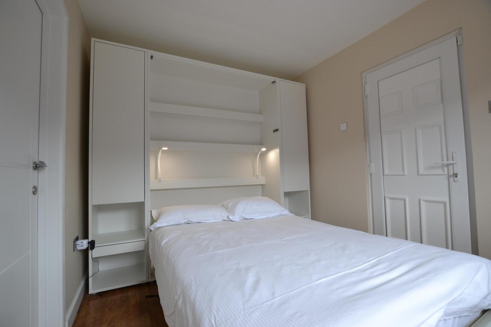 The Chiltern Lodges At Upper Farm Henton Chinnor Room photo